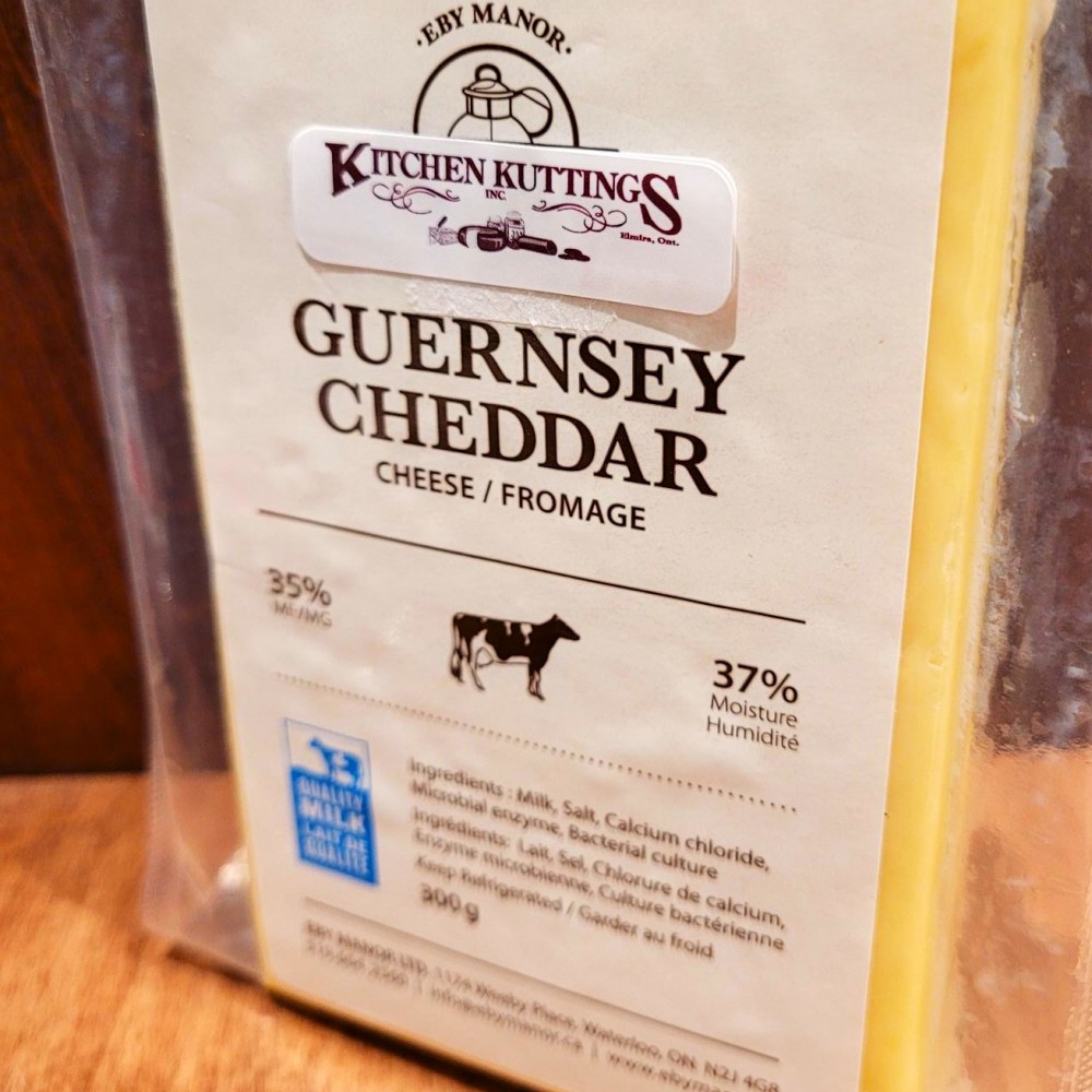 Guernsey Cheddar Cheese (300 g.)