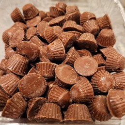 Mini Chocolate Peanut Butter Cups - per lb